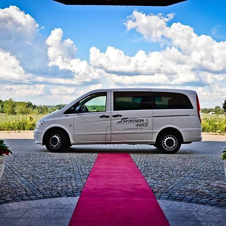 Hotel Sportwerk Tyniec Maly المظهر الخارجي الصورة