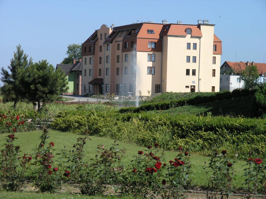Hotel Sportwerk Tyniec Maly المظهر الخارجي الصورة