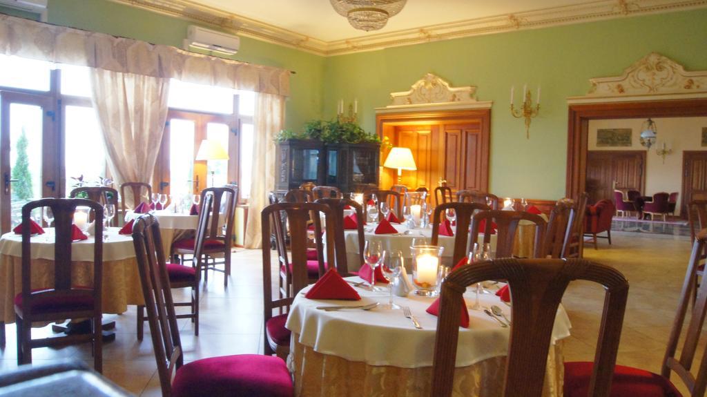 Hotel Sportwerk Tyniec Maly المظهر الخارجي الصورة