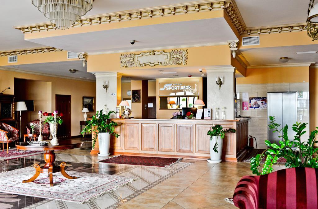 Hotel Sportwerk Tyniec Maly المظهر الخارجي الصورة